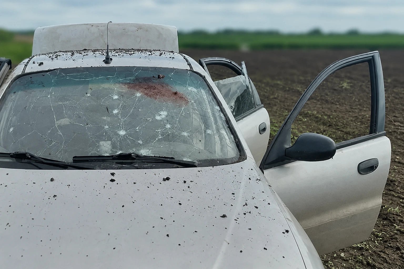 Трагедія через ворожий дрон: на Сумщині підірвалося двоє чоловіків