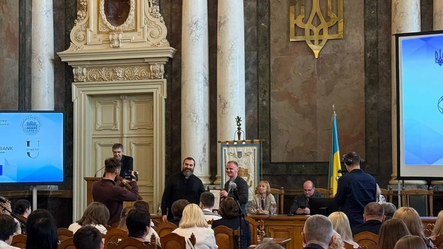 Тріумф на Національному форумі: СумДУ виборов п’ять престижних нагород від Міністерства освіти