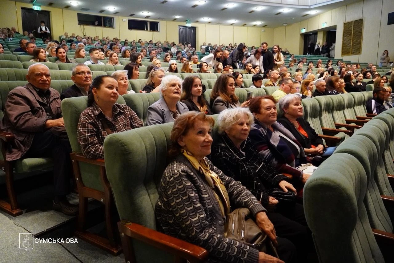Мистецтво без обмежень: інклюзивний показ шоу KoLo у Сумах