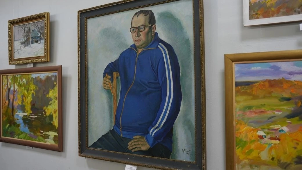 Мистецький погляд із приватних колекцій: у Сумах відкрили незвичну експозицію