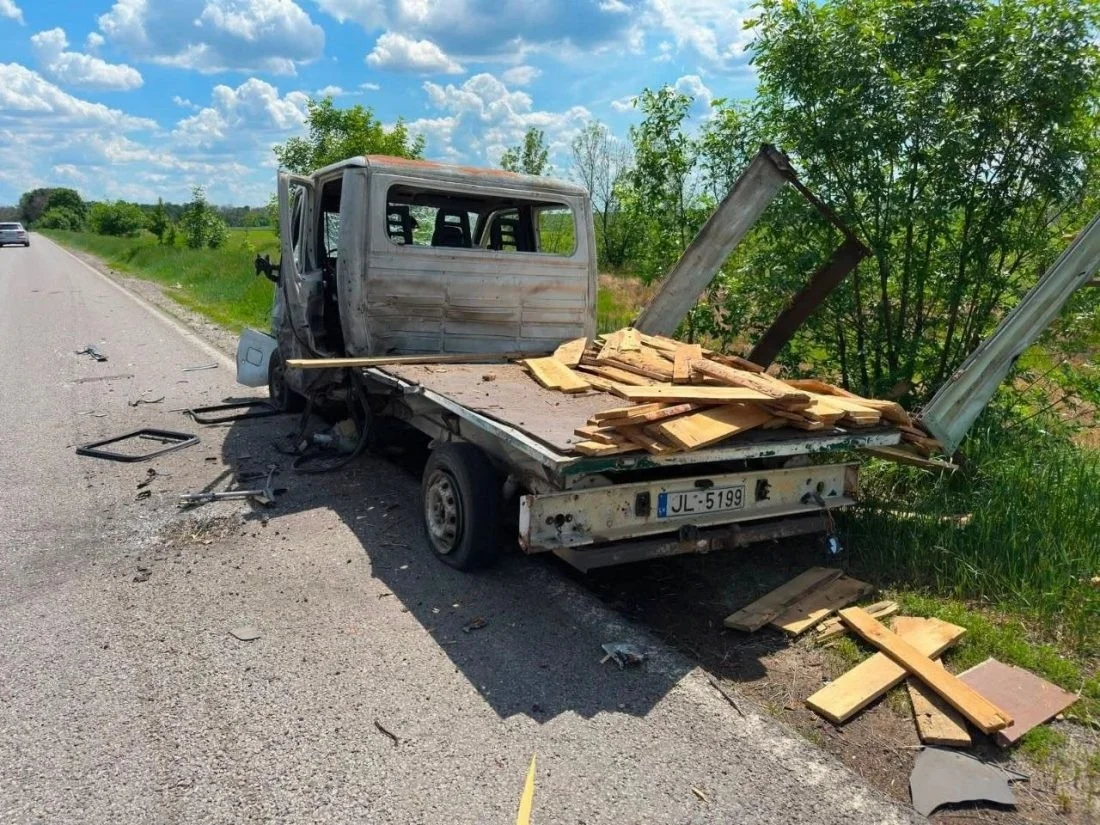 Росіяни змінили тактику: ціллю для БпЛА стали цивільні вантажівки
