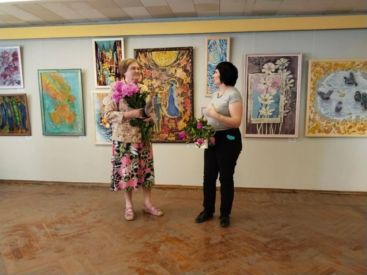 У Сумах презентували 29-ту звітну експозицію студії «Батик»